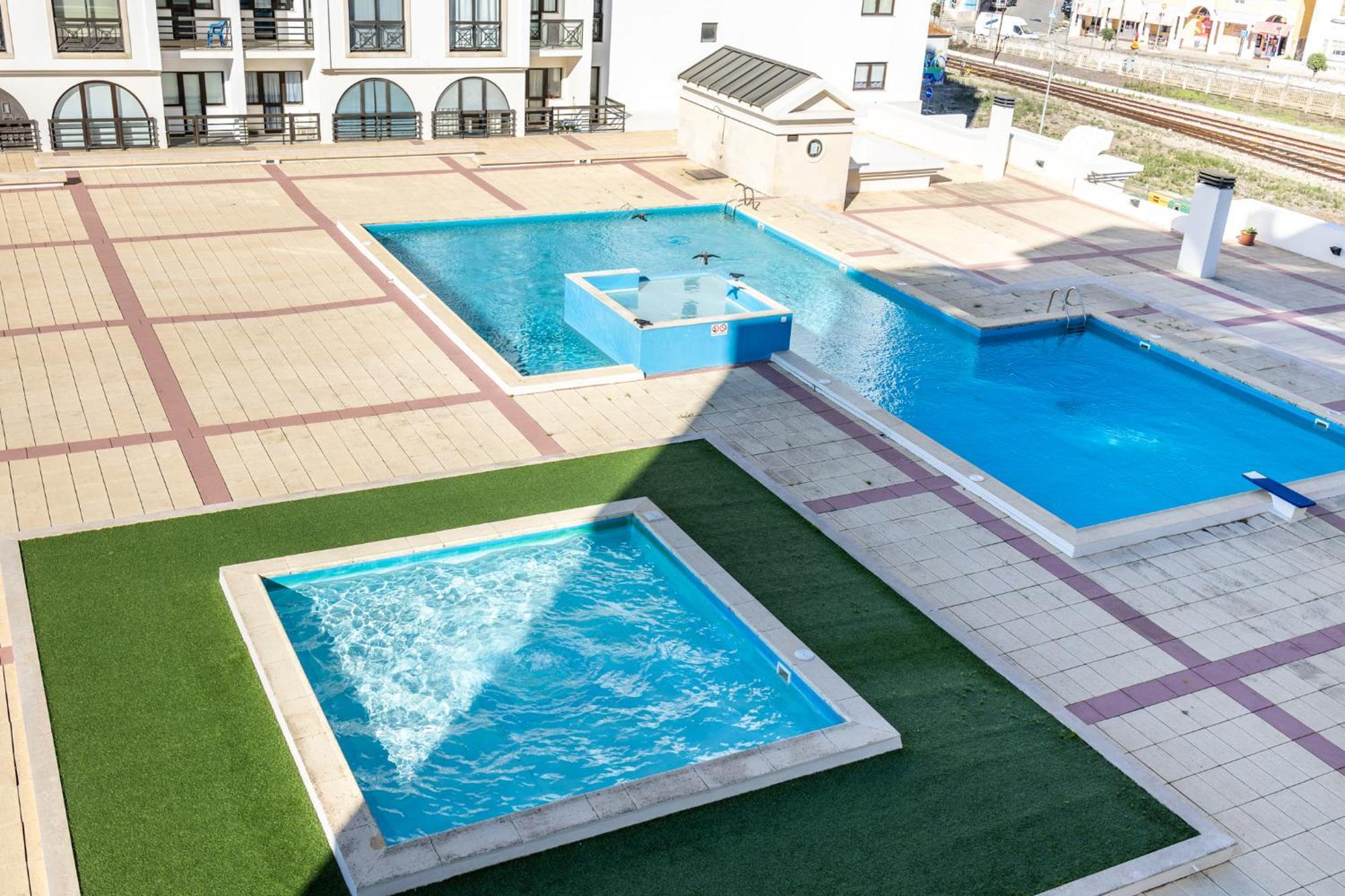 Beachfront 3Bdr Apt On Marginal Boulevard 상 마르티뇨 두 포르투 외부 사진
