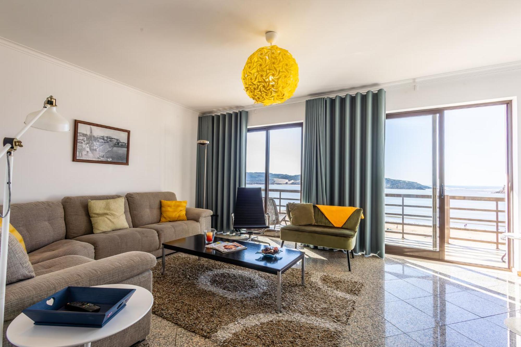 Beachfront 3Bdr Apt On Marginal Boulevard 상 마르티뇨 두 포르투 외부 사진